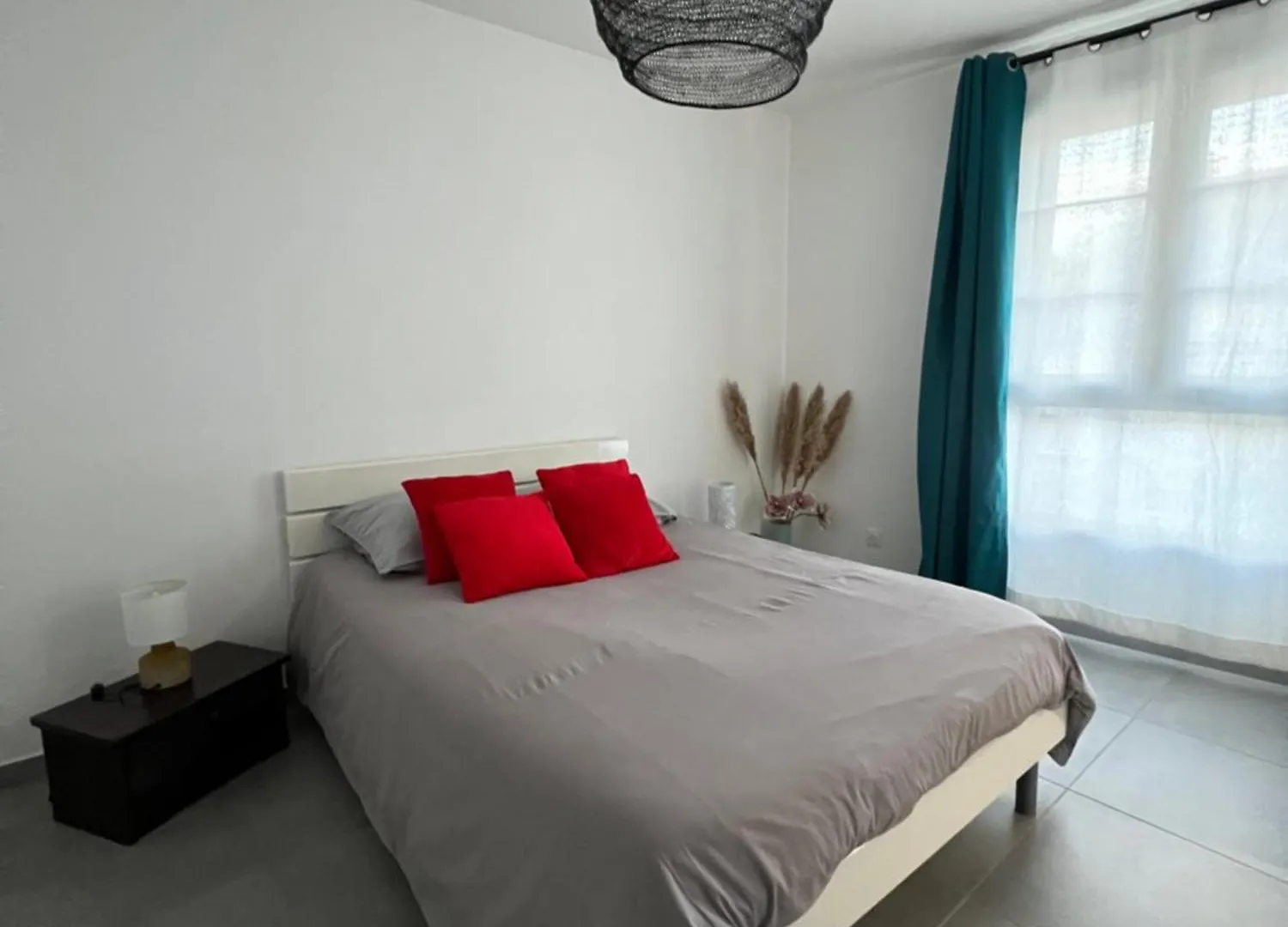 Appartement Hebergement Neuf, Centre-Ville De Morestel France
